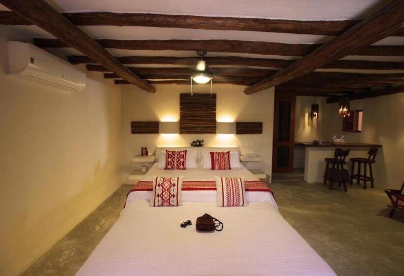 四人豪华间, El Pueblito