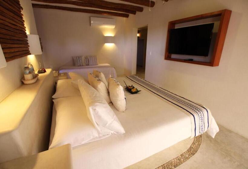 高级三人间, El Pueblito