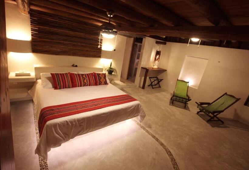 豪华工作室, El Pueblito