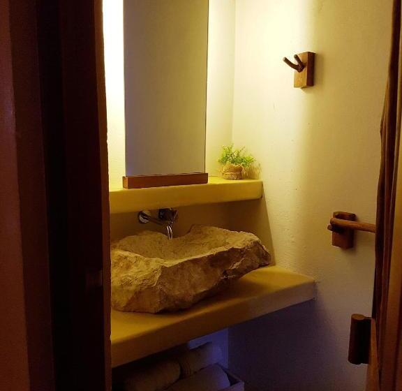 标准工作室, El Pueblito