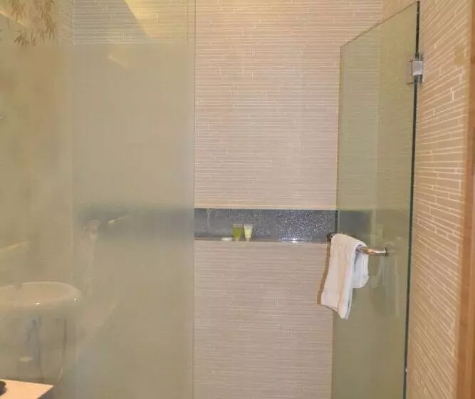 اتاق لوکس, Greenleaf Hotel Gensan