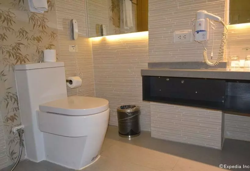 اتاق اجرایی, Greenleaf Hotel Gensan