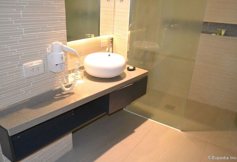 اتاق اجرایی, Greenleaf Hotel Gensan