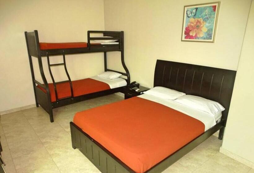 غرفة قياسية ثلاثية, Marvento Ii