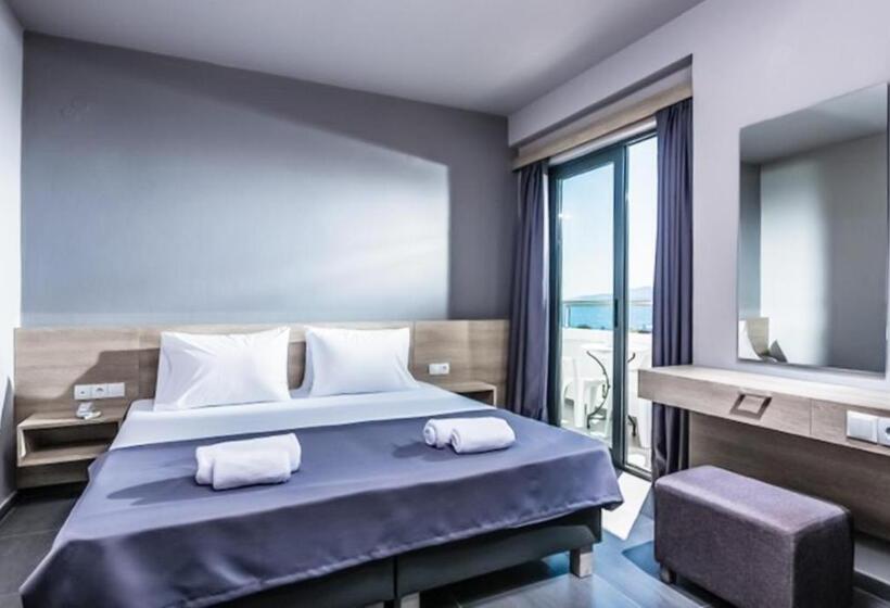 غرفة قياسية مطلّة علي البحر, Porto Greco Village Beach