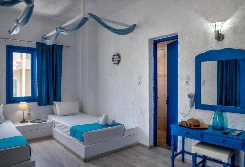 غرفة عائلية, Porto Greco Village Beach