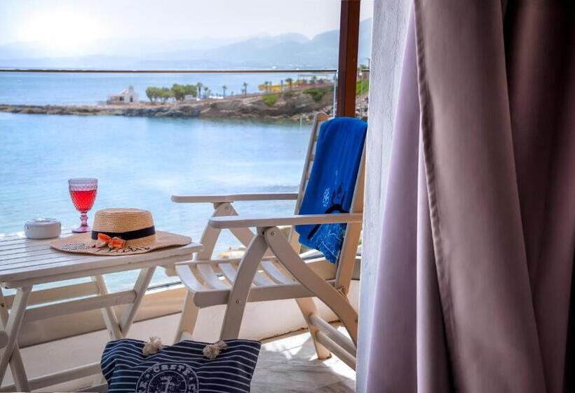 جناح, Porto Greco Village Beach