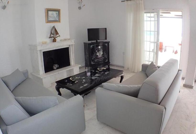 جناح سوبيريور مطل علي البحر, Porto Greco Village Beach