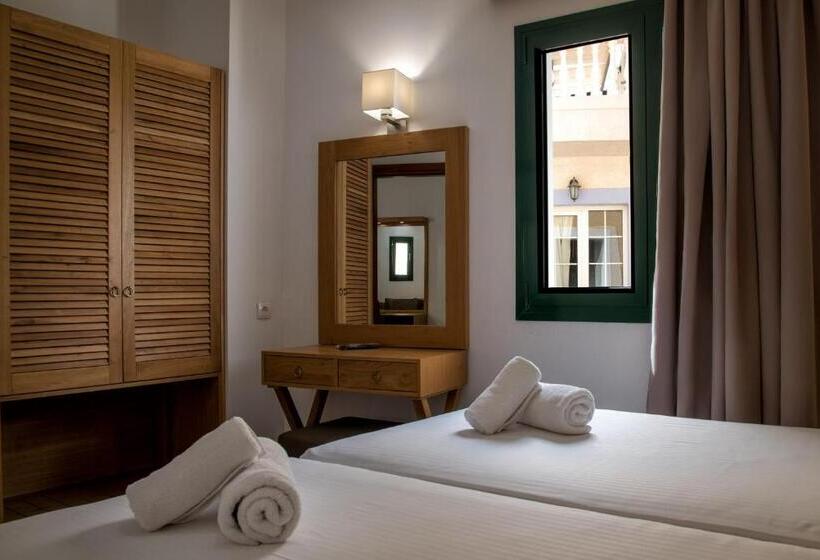 جناح, Porto Greco Village Beach