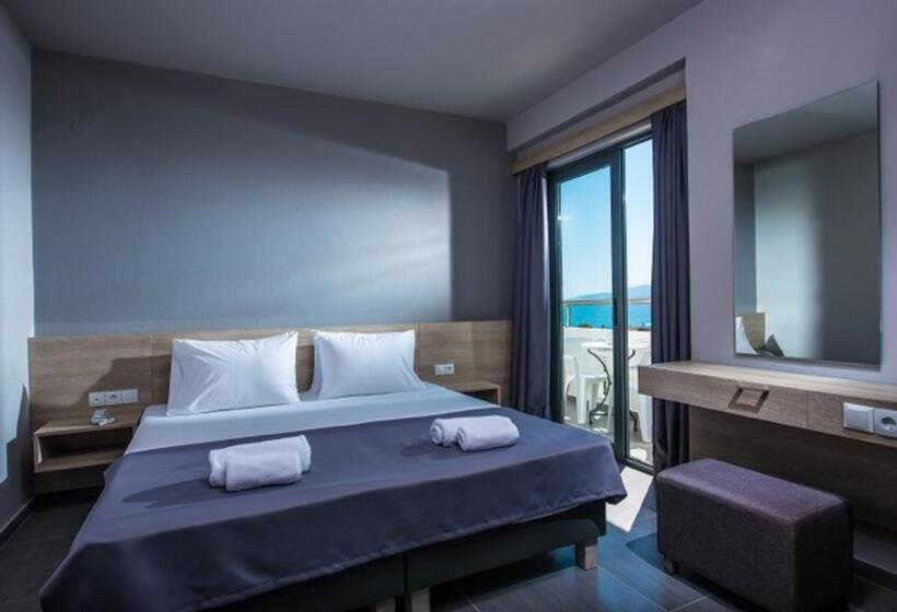 غرفة قياسية مطلّة علي البحر, Porto Greco Village Beach