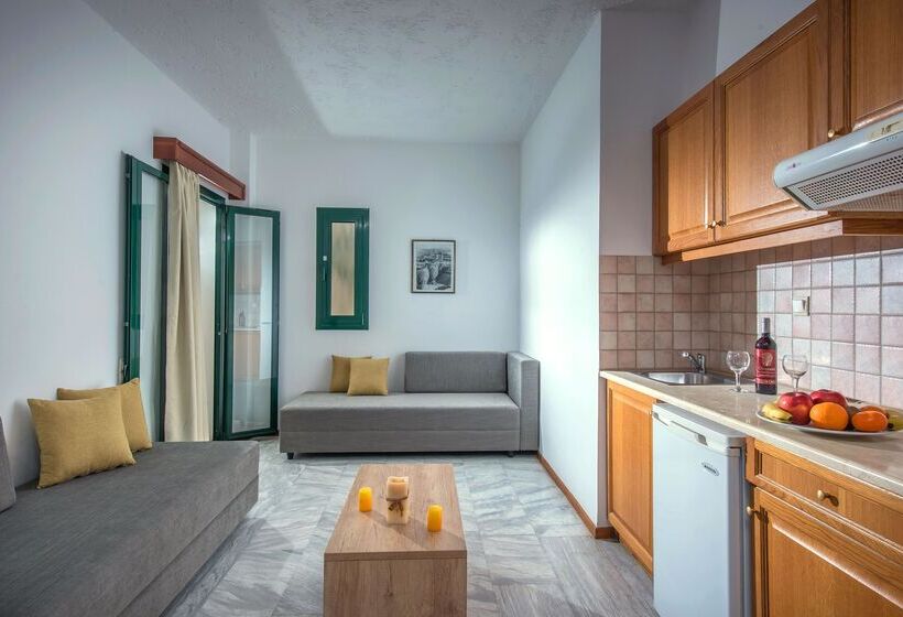 غرفة عائلية, Porto Greco Village Beach