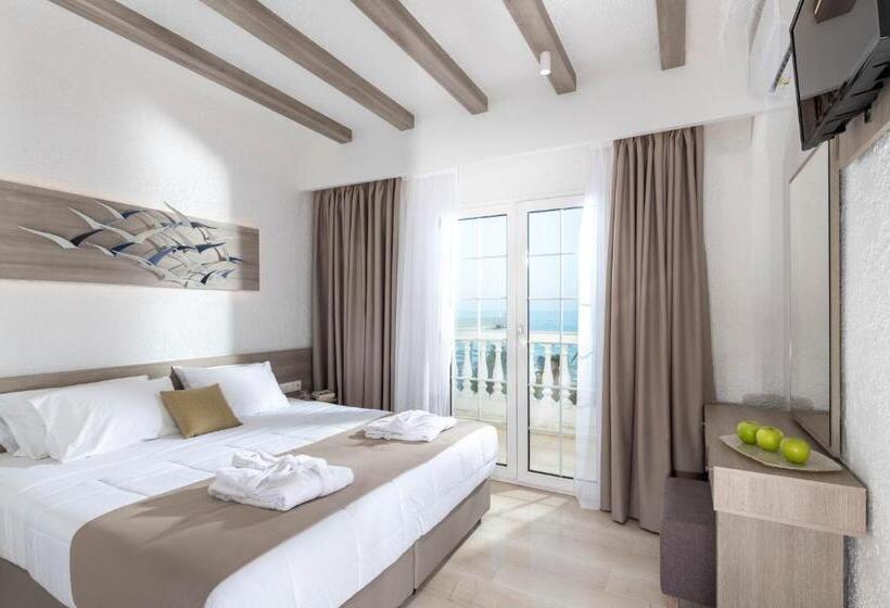 شقة عائلية 2 غرف نوم, Porto Greco Village Beach