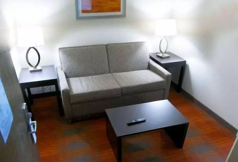スイート, Quality Inn & Suites Victoria East