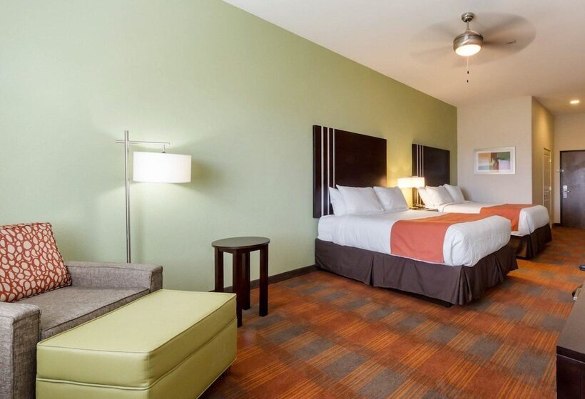 Люкс, Quality Inn & Suites Victoria East