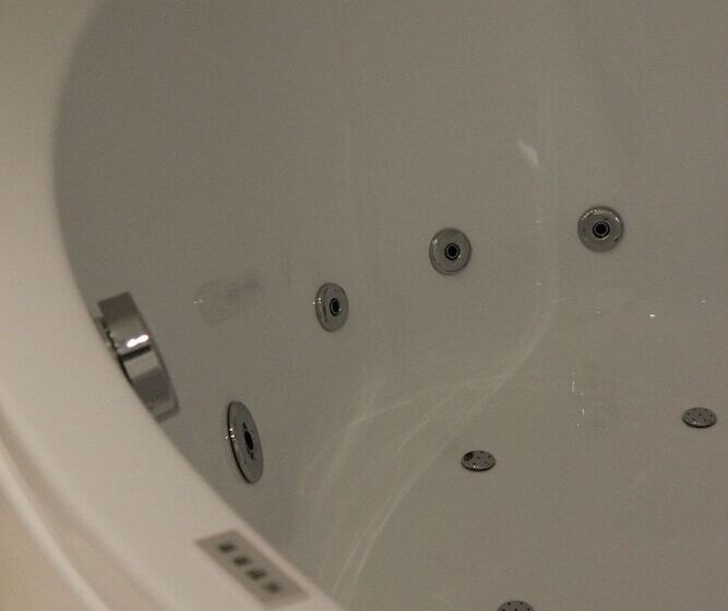 סוויטה דלוקס, Restaurant Du Parc En Bord De Rivière