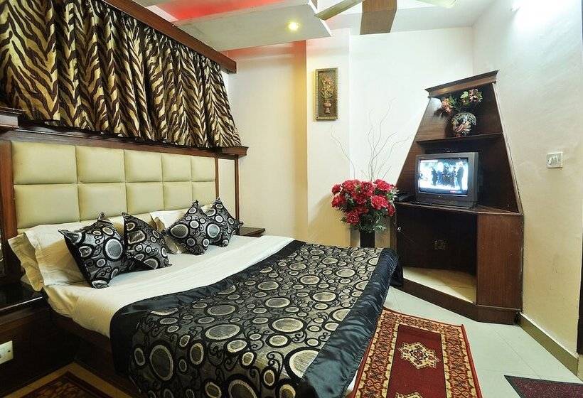 패밀리 룸, Roma Deluxe New Delhi Railway Station