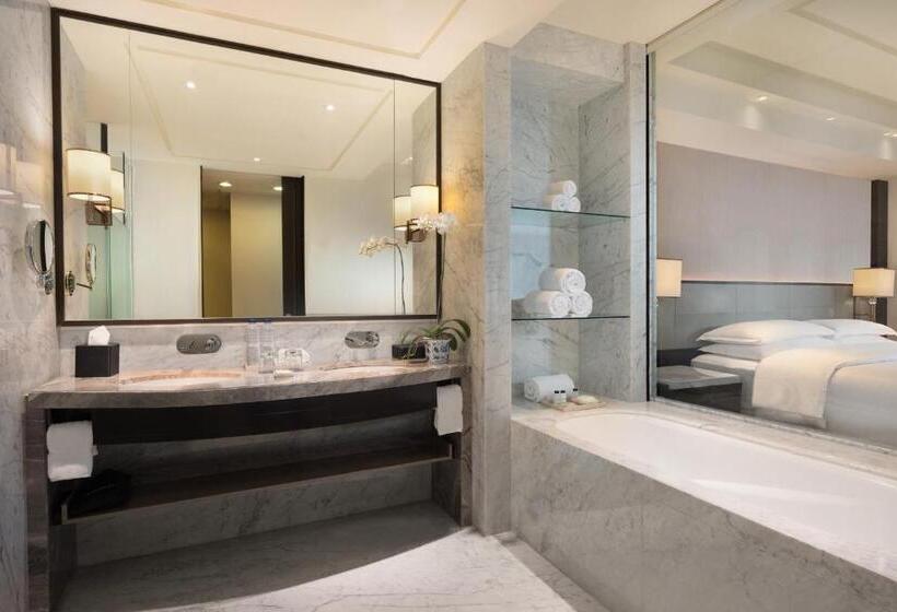 带大床的标准间, Sheraton Grand Jakarta Gandaria City