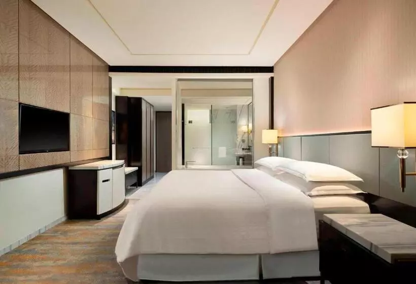キングサイズベッドのスタンダードルーム, Sheraton Grand Jakarta Gandaria City