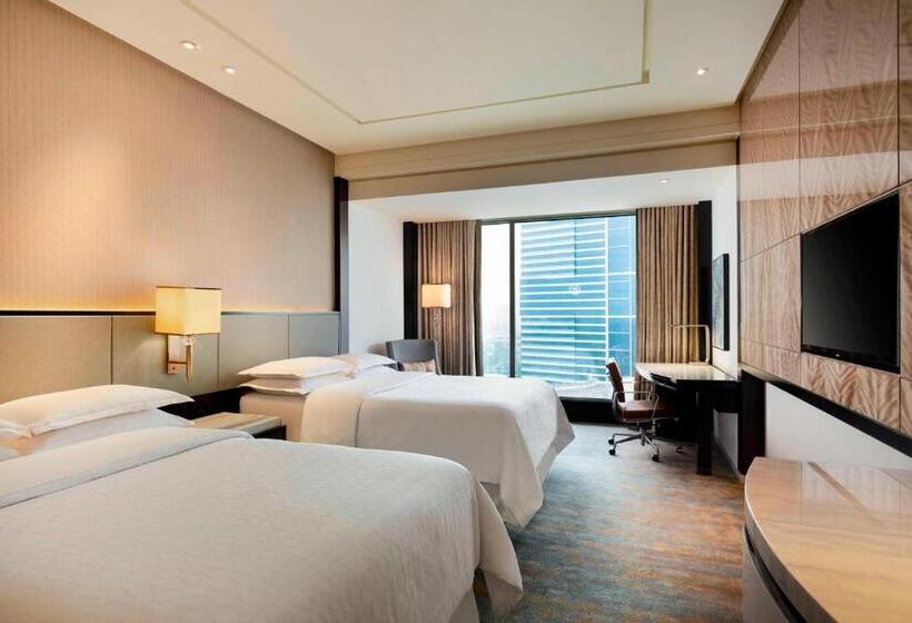 带2个双人床的标准工作室, Sheraton Grand Jakarta Gandaria City