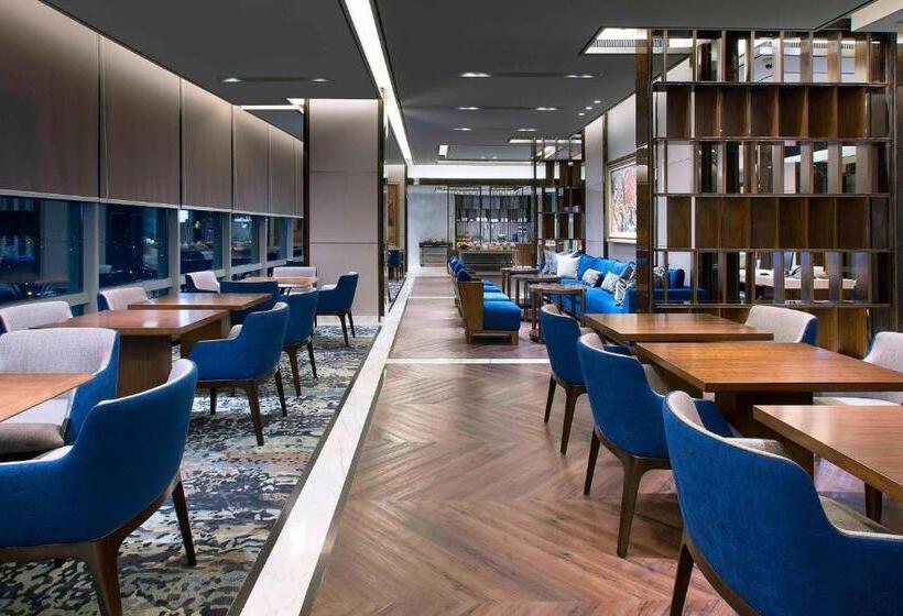 Люкс Клуб, Sheraton Grand Jakarta Gandaria City