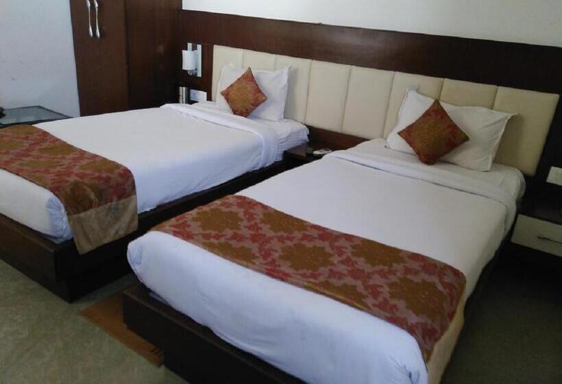 Номер Deluxe, Taj Heights