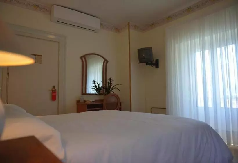 スタンダードルーム, Villa Belvedere Como Lake Relais