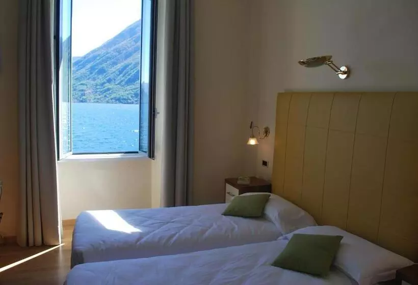 レイクビュースタンダードルーム, Villa Belvedere Como Lake Relais