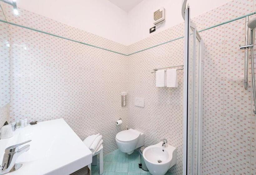 带阳台的豪华间, Villa Belvedere Como Lake Relais