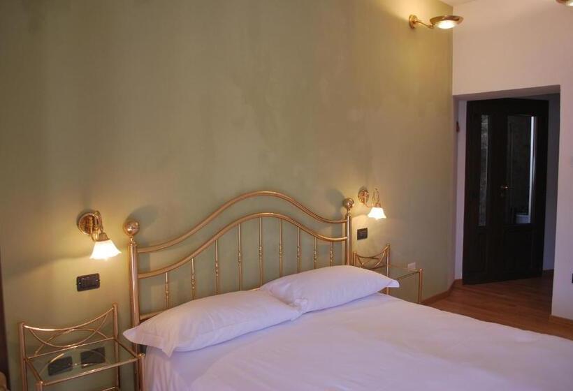 带阳台的豪华间, Villa Belvedere Como Lake Relais