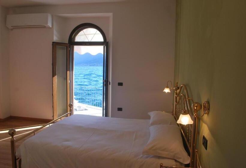 バルコニー付きデラックスルーム, Villa Belvedere Como Lake Relais