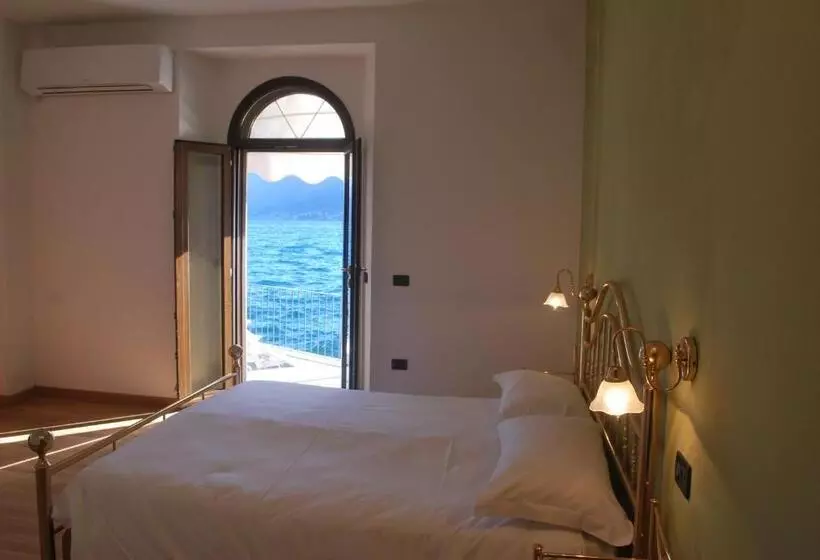 バルコニー付きデラックスルーム, Villa Belvedere Como Lake Relais