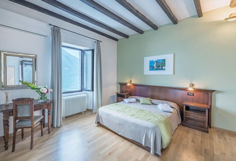 标准间带双人床, Villa Belvedere Como Lake Relais