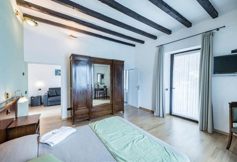 标准间带双人床, Villa Belvedere Como Lake Relais