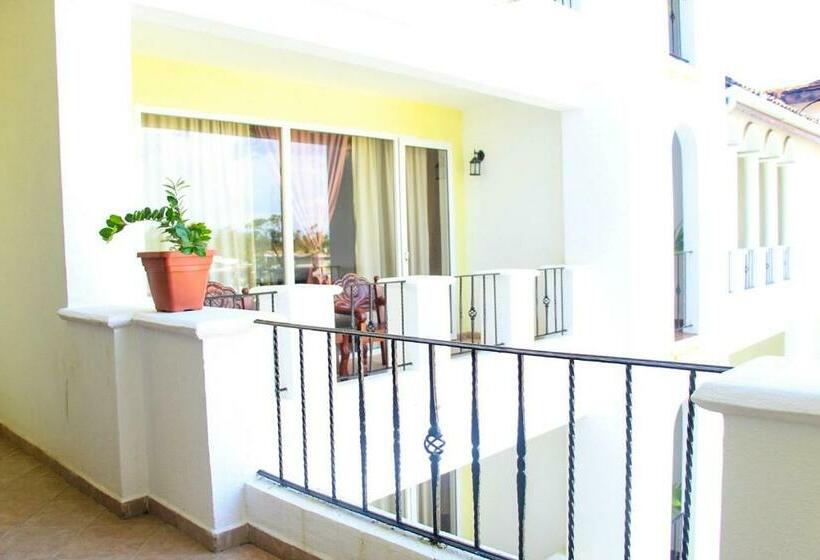 اتاق استاندارد با بالکن, West Bay Colonial