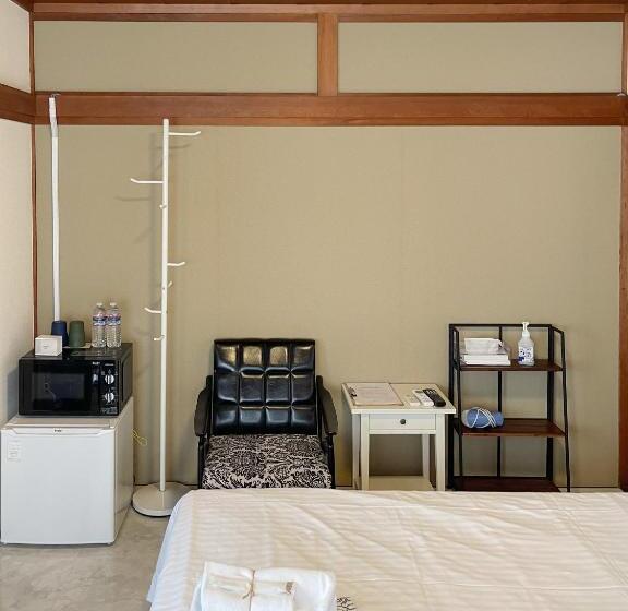 חדר מוזל מקלחת משותפת, Kikusui Ryokan