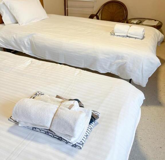 חדר מוזל מקלחת משותפת, Kikusui Ryokan