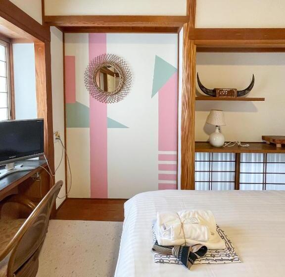 Номер Economy с общей ванной комнатой, Kikusui Ryokan
