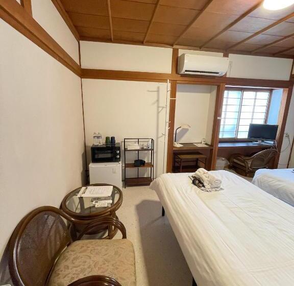 חדר מוזל מקלחת משותפת, Kikusui Ryokan