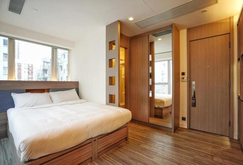 استودیوی لوکس, Mia Casa