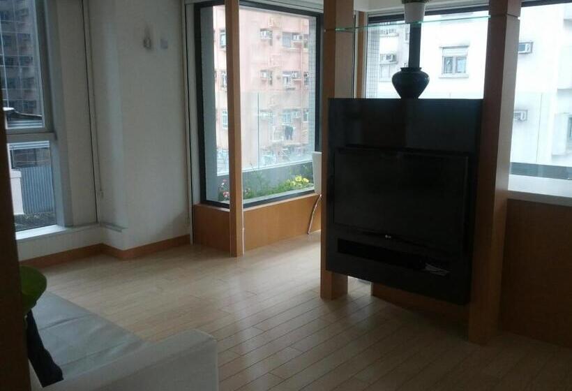 آپارتمان 1 خوابه با تراس, Mia Casa