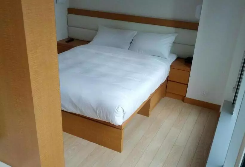 آپارتمان 1 خوابه با تراس, Mia Casa