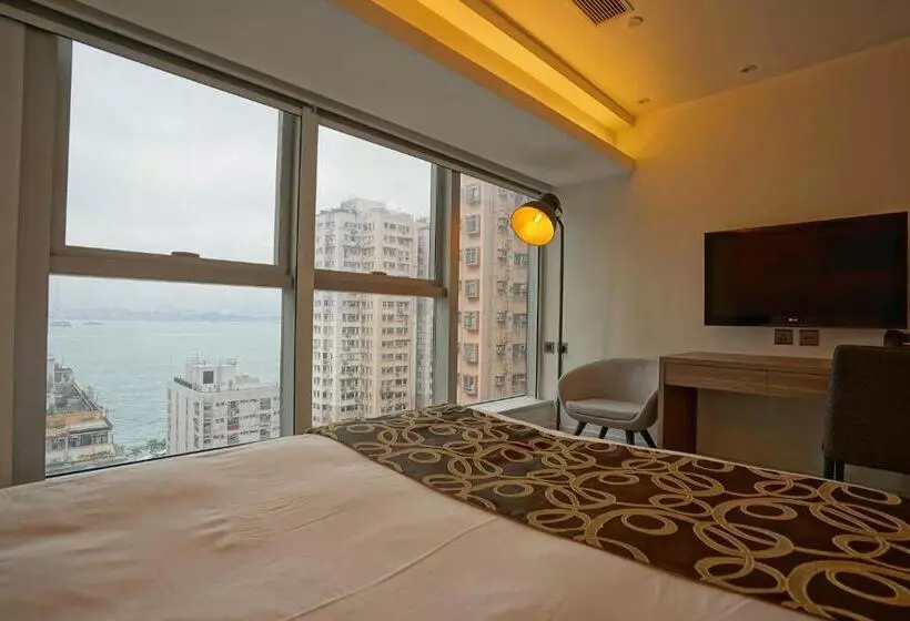 استودیوی استاندارد با چشم‌انداز دریا, Mia Casa