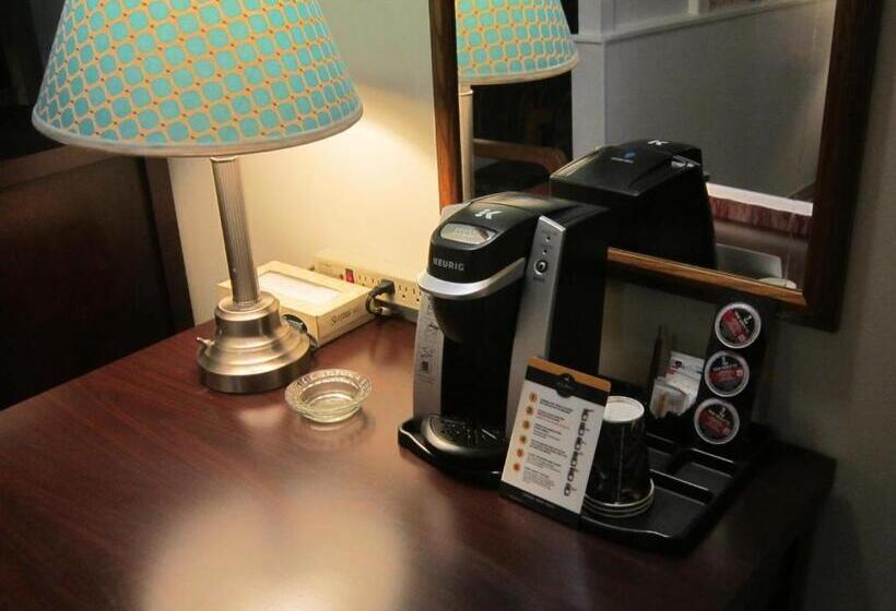 חדר סטנדרט, Battlefords Inn