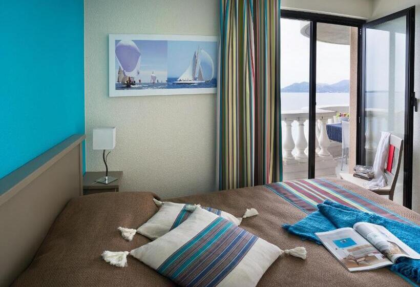 Superior 2-bedroom flat with sea view, Residence La Palme D Azur Cannes Verrerie