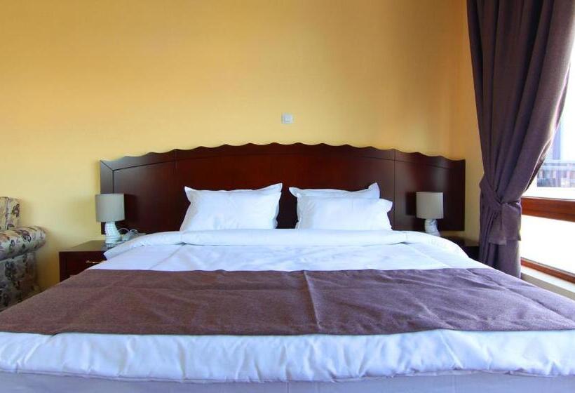 ファミリーステューディオ, The Vineyards Spa & Resort