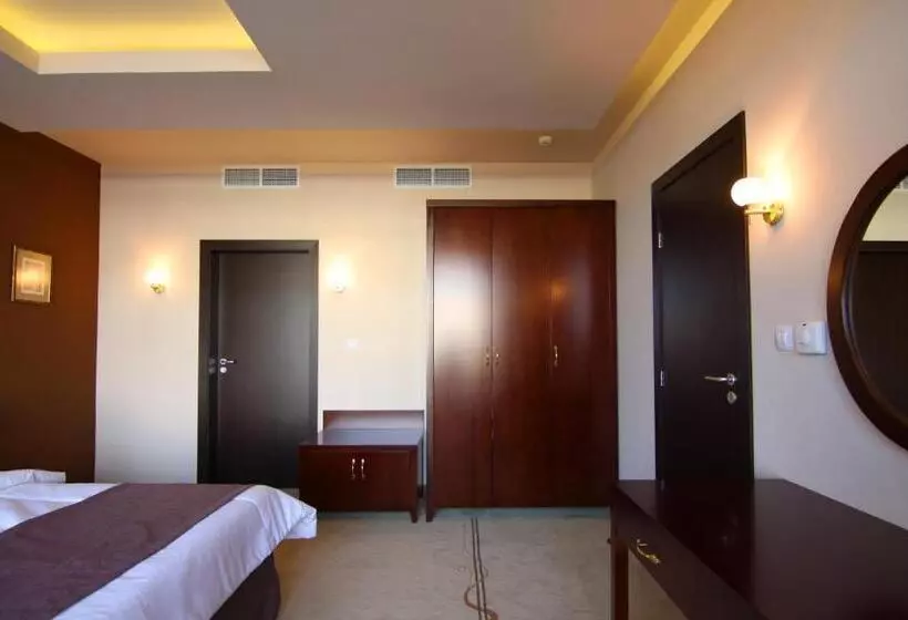 آپارتمان لوکس 1 خوابه, The Vineyards Spa & Resort