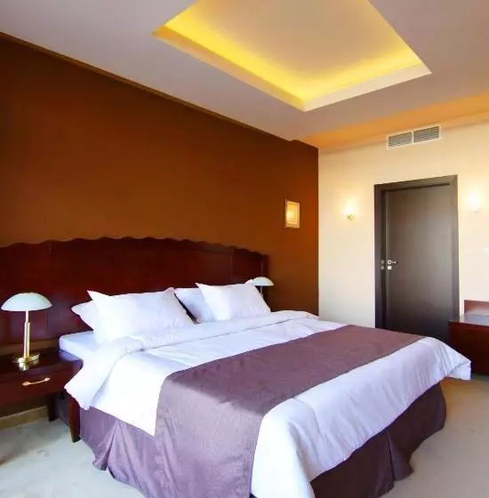 آپارتمان لوکس 1 خوابه, The Vineyards Spa & Resort