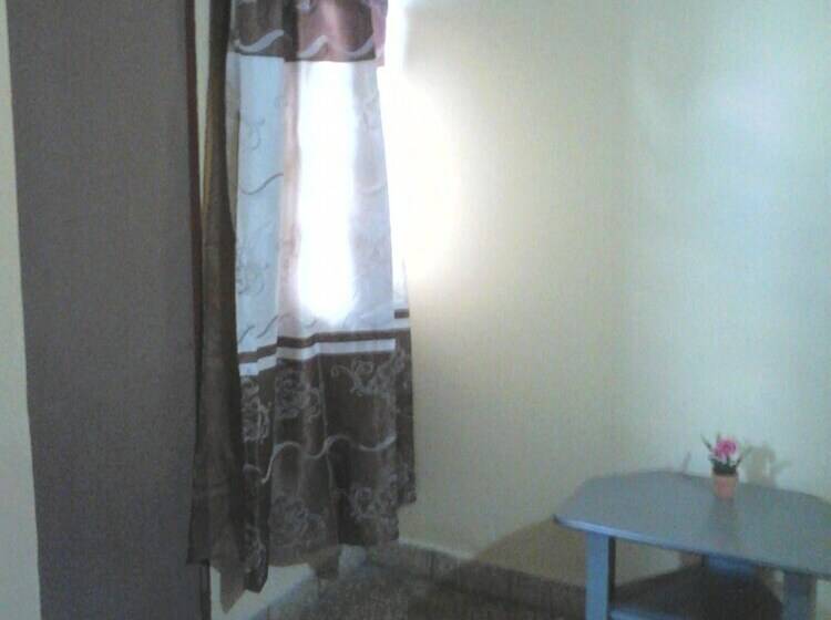 اتاق استاندارد یک نفره, Nueva Alborada Lodging House