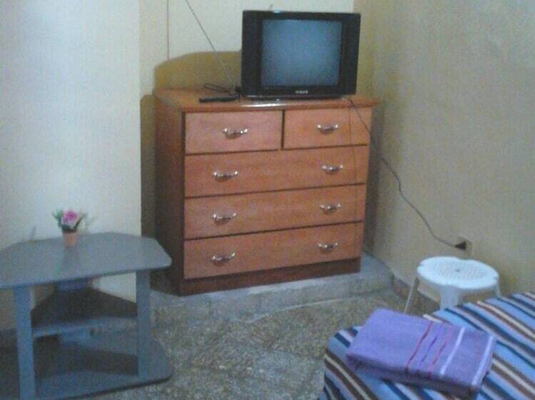 اتاق استاندارد یک نفره, Nueva Alborada Lodging House