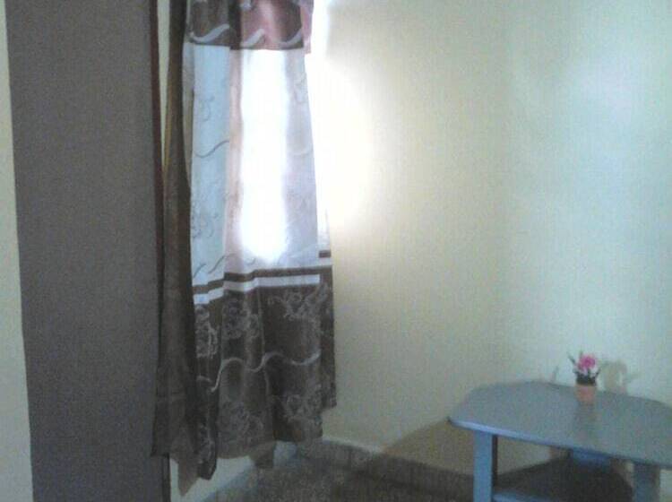 اتاق استاندارد یک نفره, Nueva Alborada Lodging House